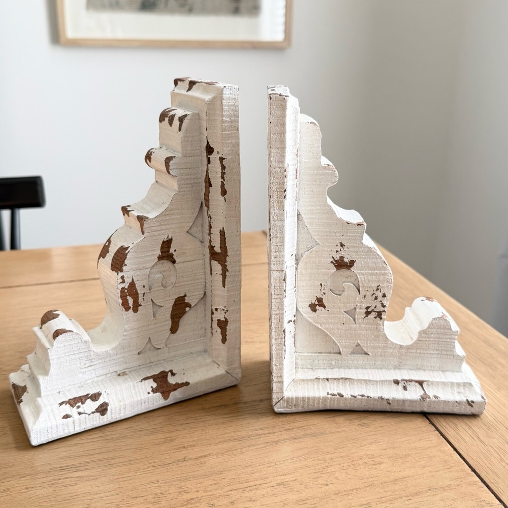 Chippy White Corbel Bookends Set of Two